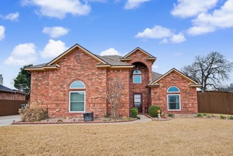 400 Winterwood Drive Kennedale TX 76060