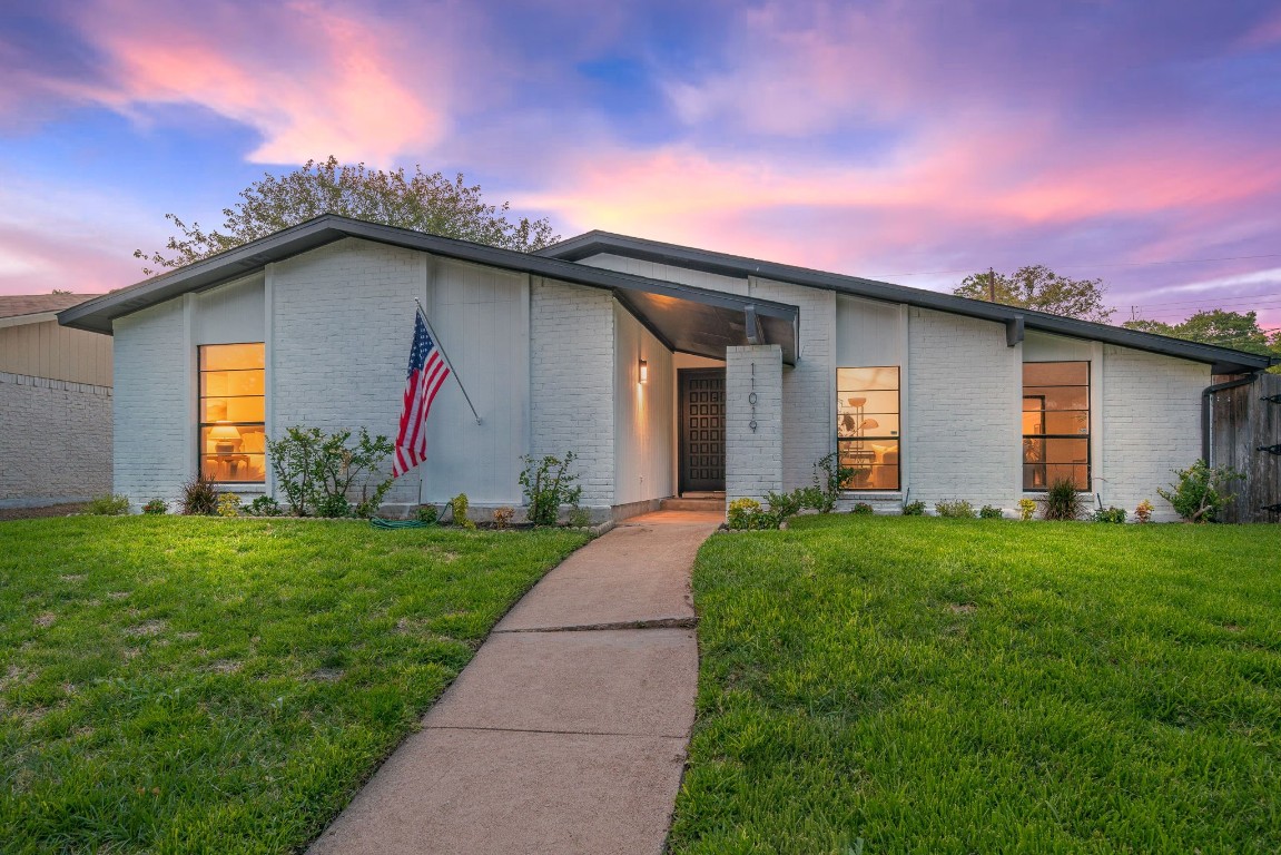 11019 Mccree Road Dallas TX 75238