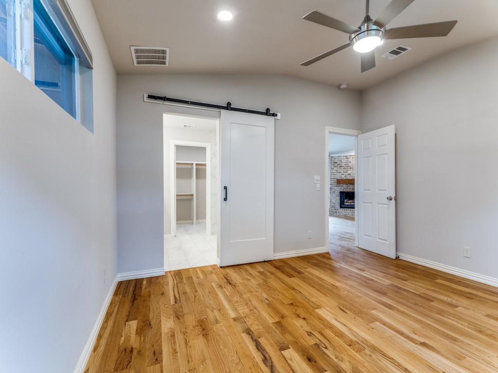 2001 Pebblebrook Trail Irving TX 75060