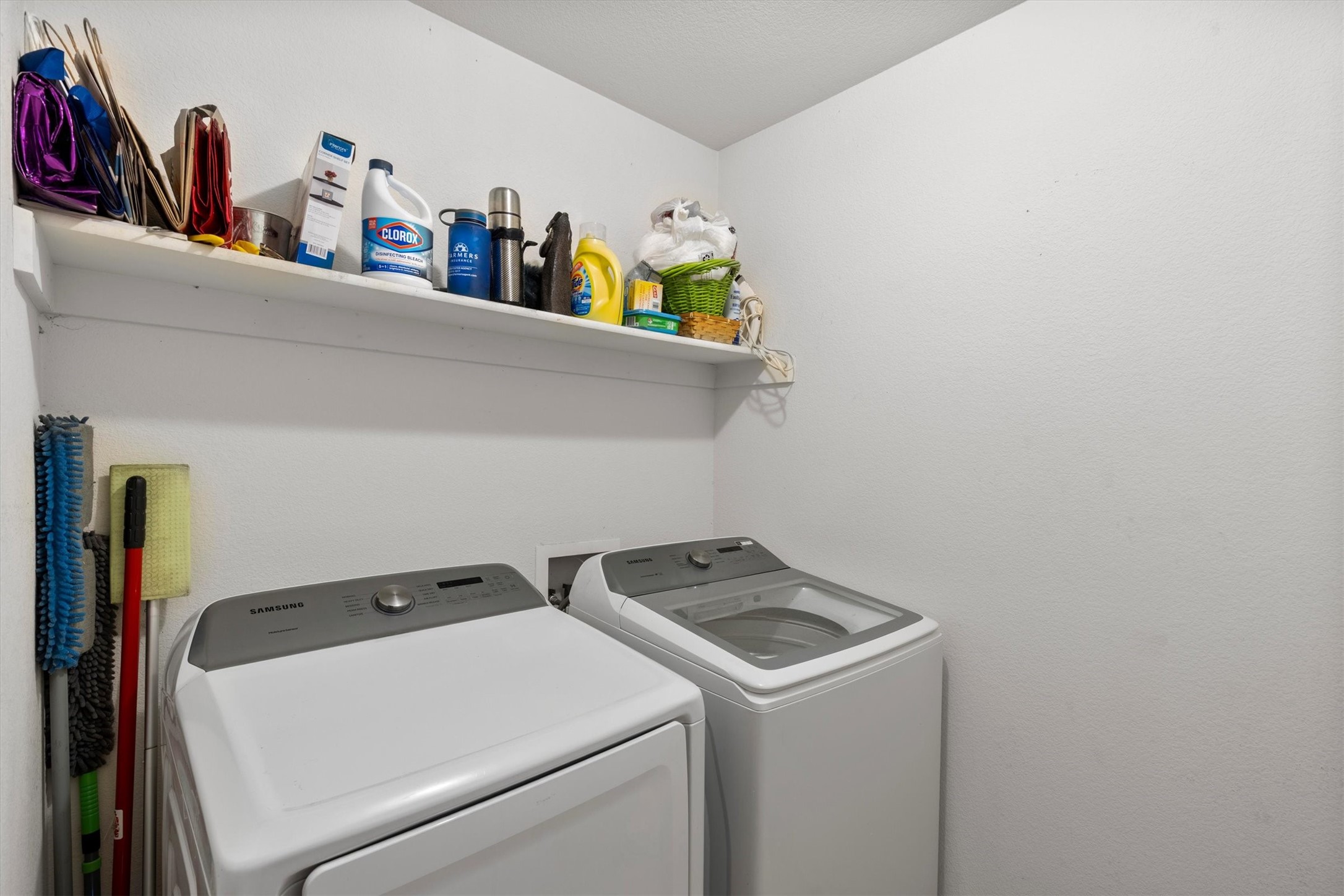 210 Cliff Heights Circle Dallas TX 75241