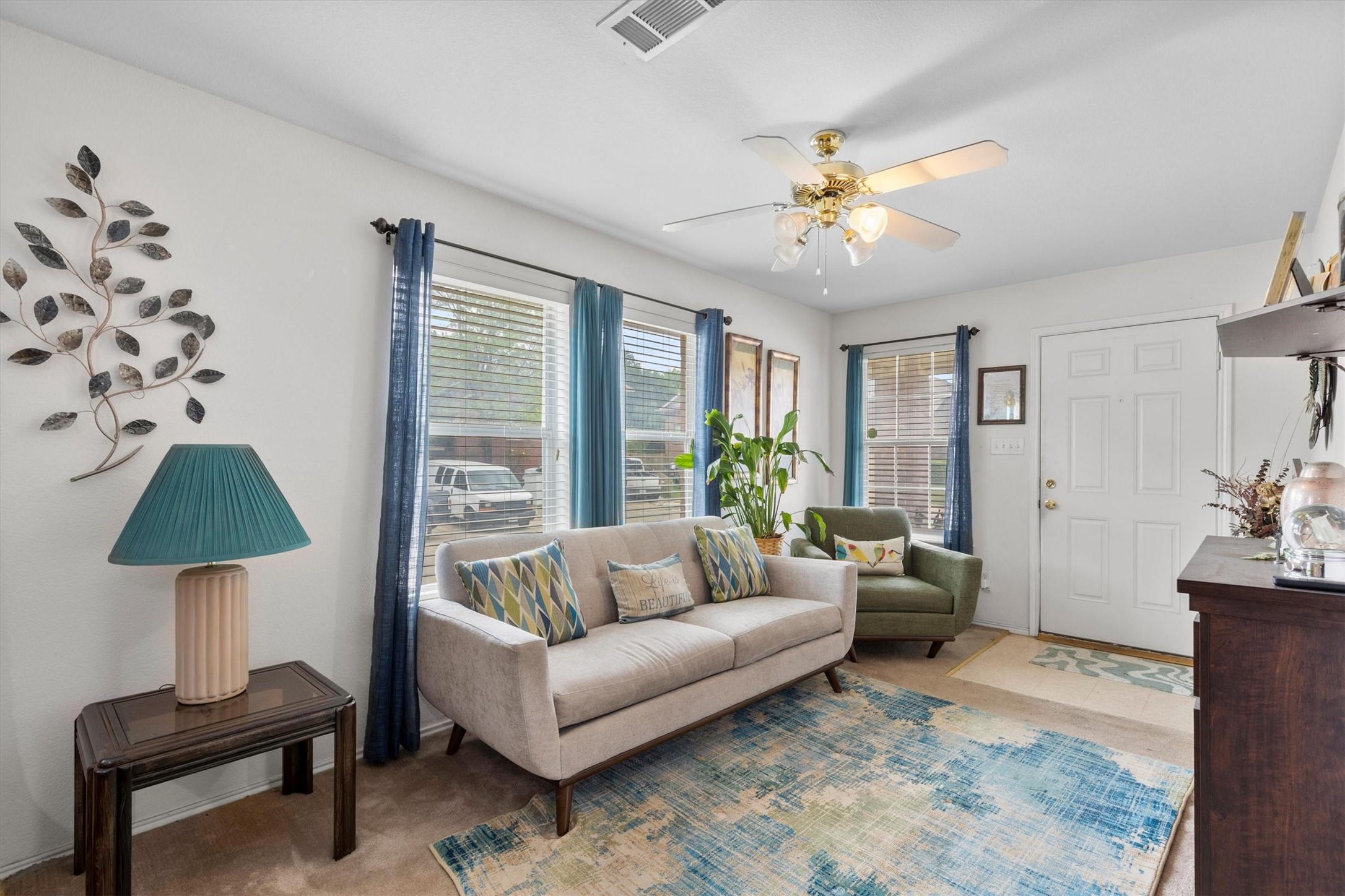210 Cliff Heights Circle Dallas TX 75241