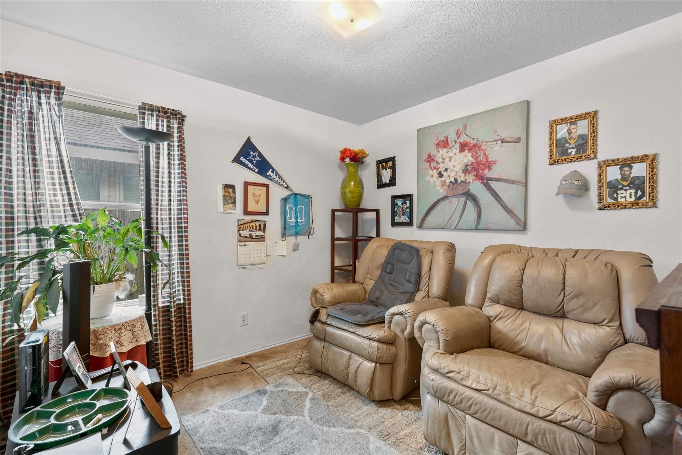 210 Cliff Heights Circle Dallas TX 75241