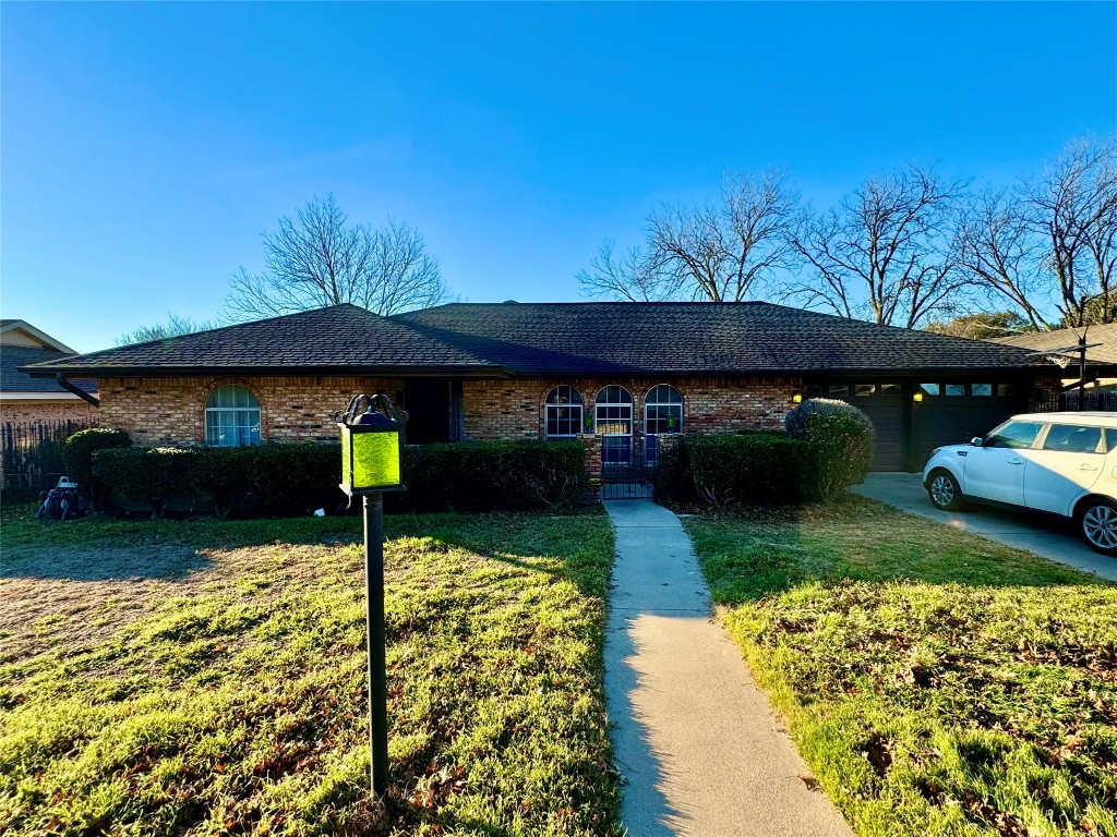 4105 Alicante Avenue Fort Worth TX 76133