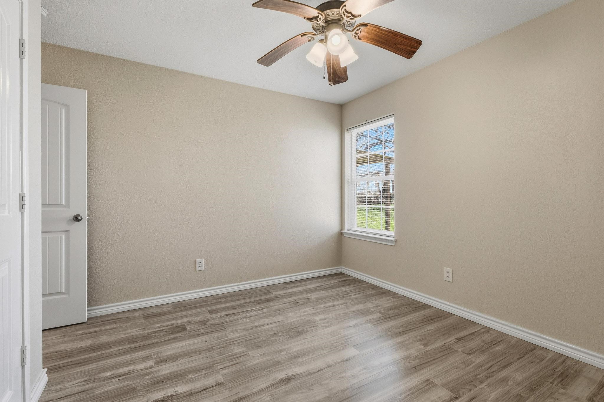 713 W Bond Street Denison TX 75020