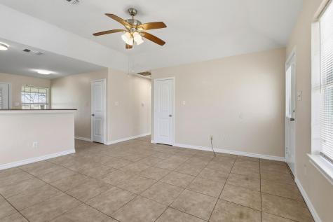 713 W Bond Street Denison TX 75020