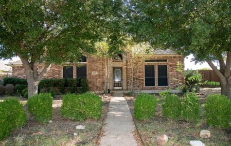 225 S Chestnut Street Forney TX 75126