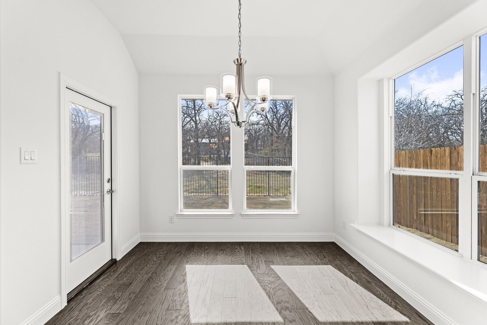 3121 Blue Hill Drive Burleson TX 76028