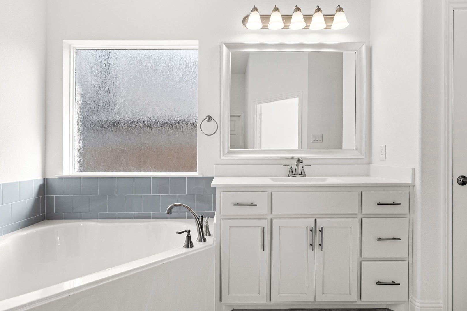 3121 Blue Hill Drive Burleson TX 76028