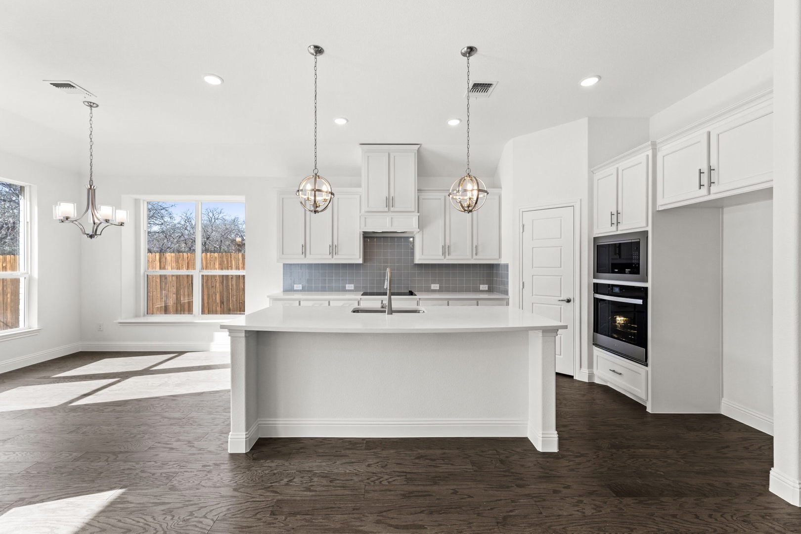 3121 Blue Hill Drive Burleson TX 76028