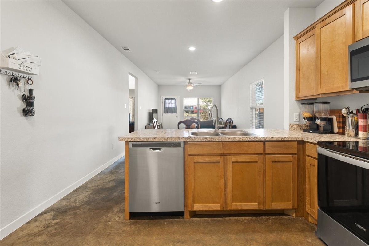 213 S Baugh Street Alvarado TX 76009