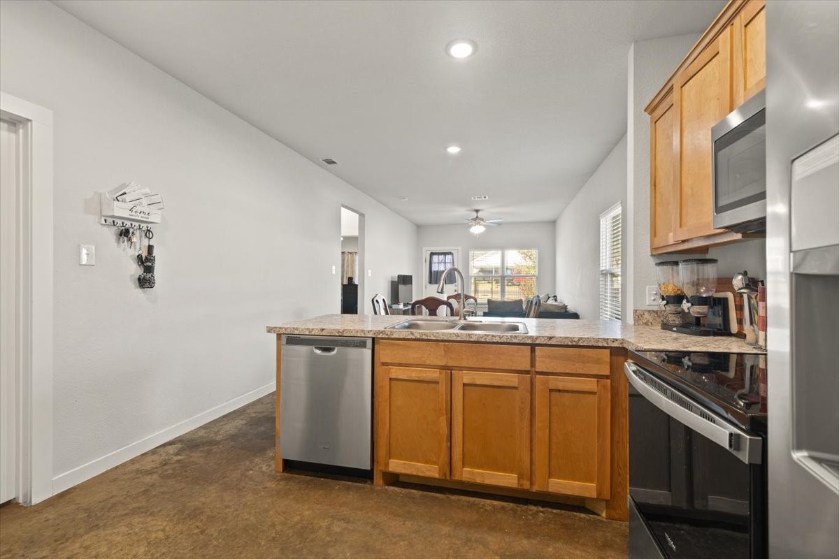 213 S Baugh Street Alvarado TX 76009