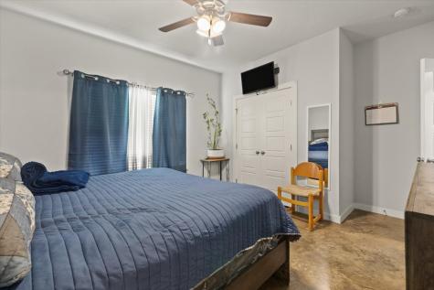 213 S Baugh Street Alvarado TX 76009