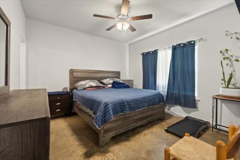 213 S Baugh Street Alvarado TX 76009