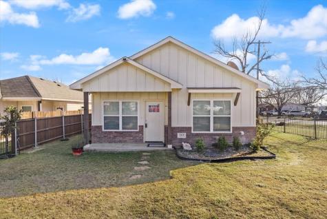 213 S Baugh Street Alvarado TX 76009