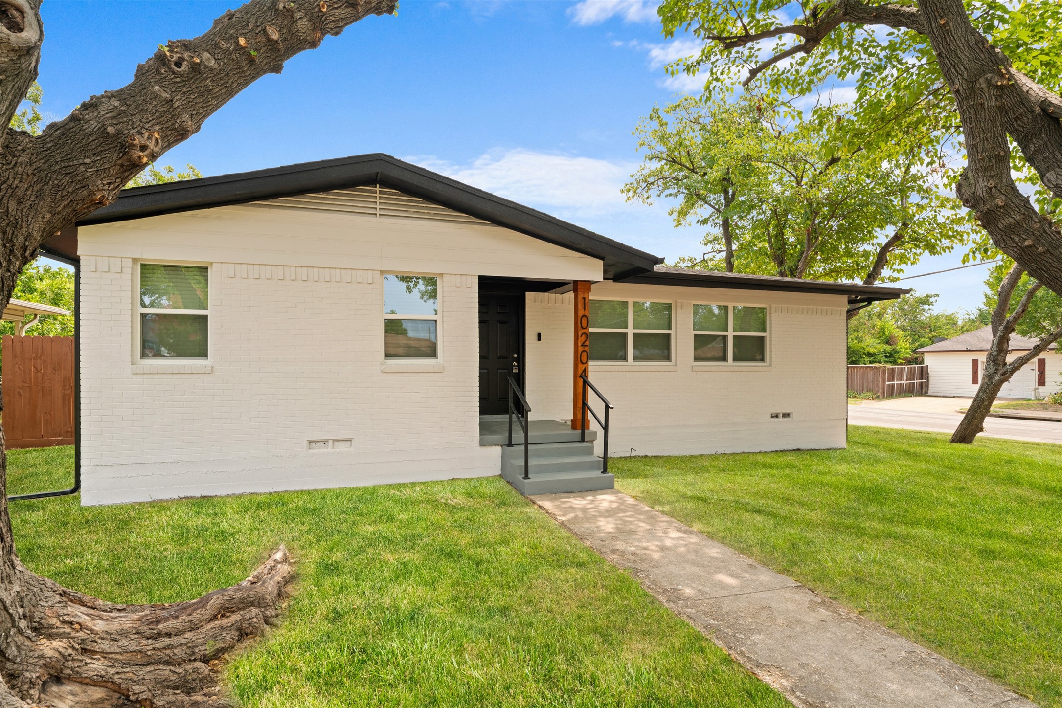10204 San Juan Avenue Dallas TX 75228