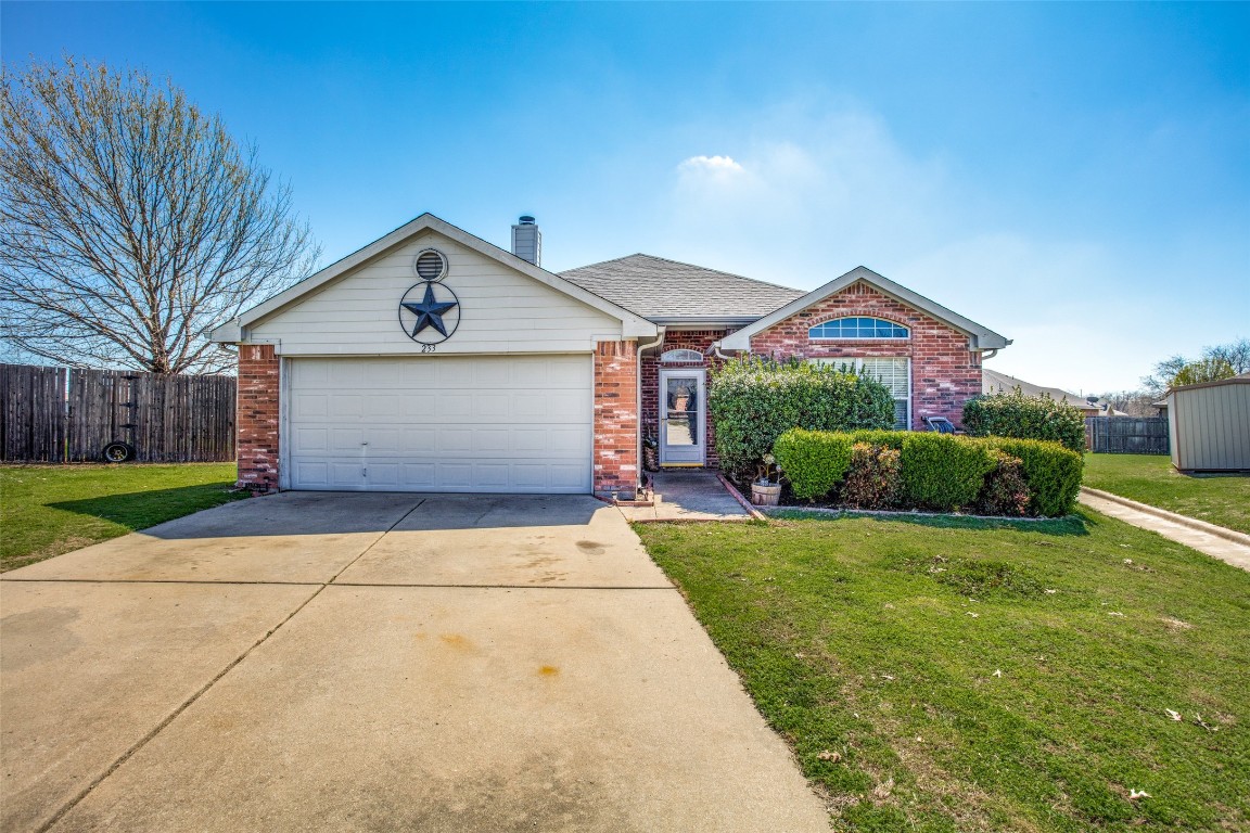 233 Kings Way Court Rhome TX 76078