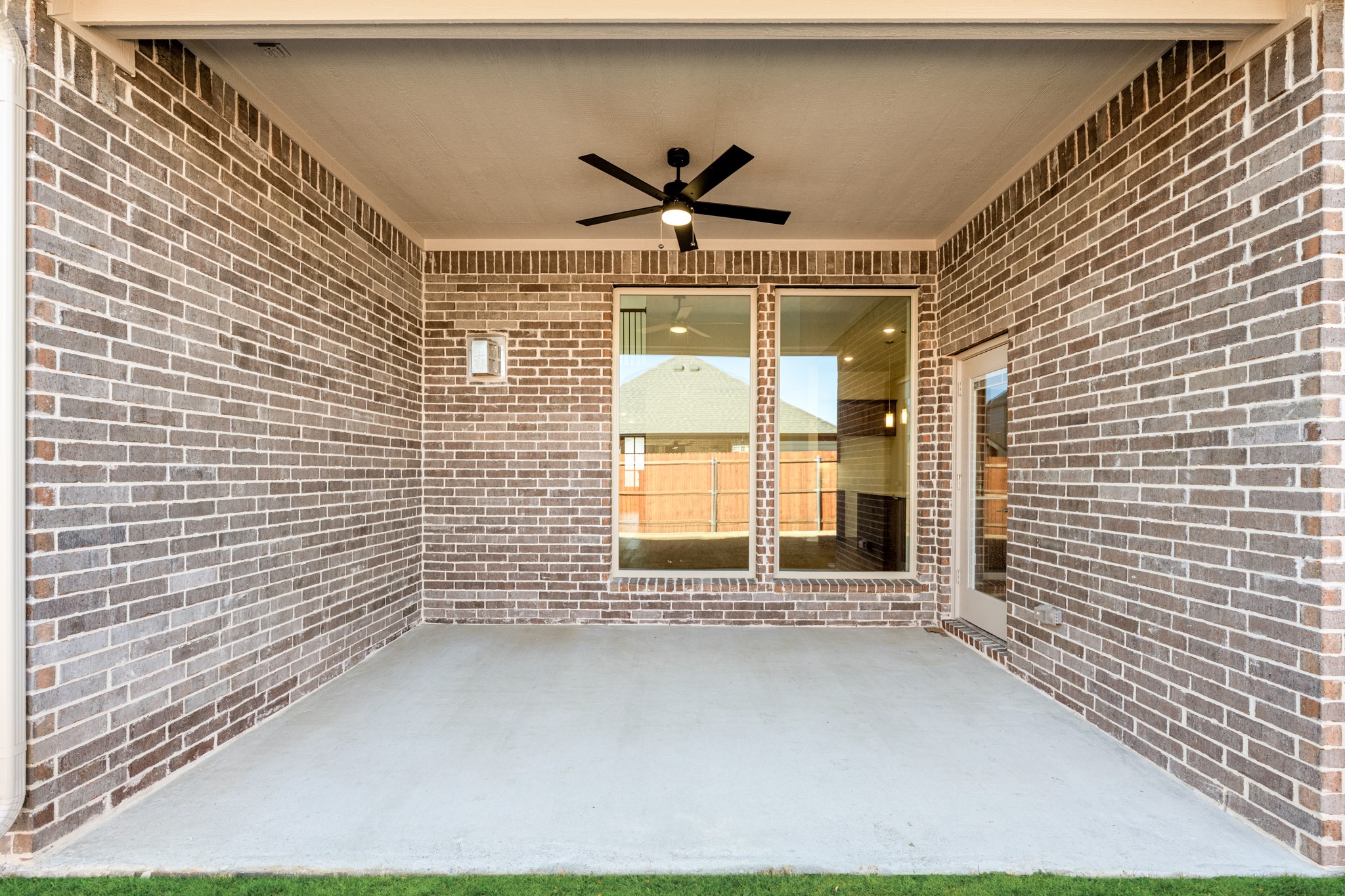 5520 Sweetwater Drive Denton TX 76226