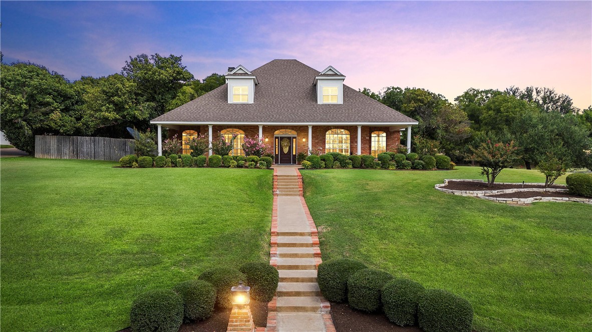 100 Westridge Lane Woodway TX 76712