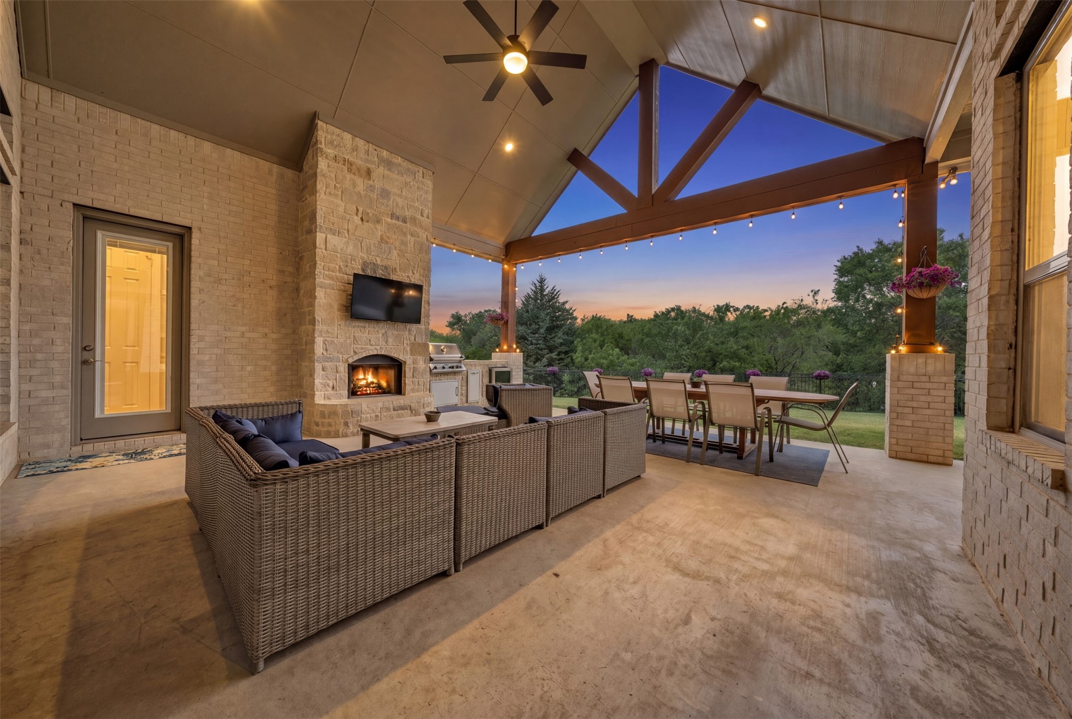 1060 Waters Edge Court Oak Point TX 75068