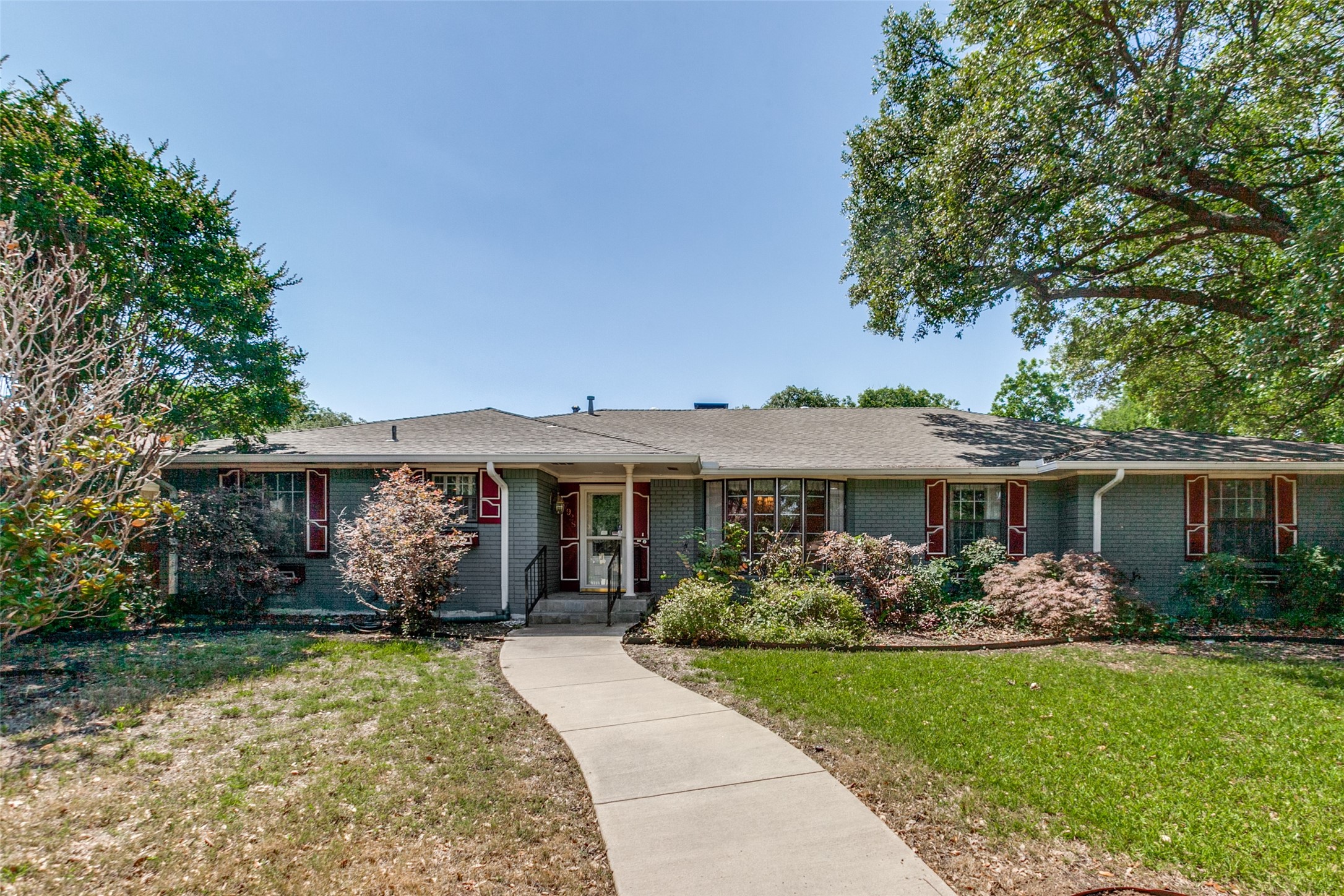 7928 Roundrock Road Dallas TX 75248