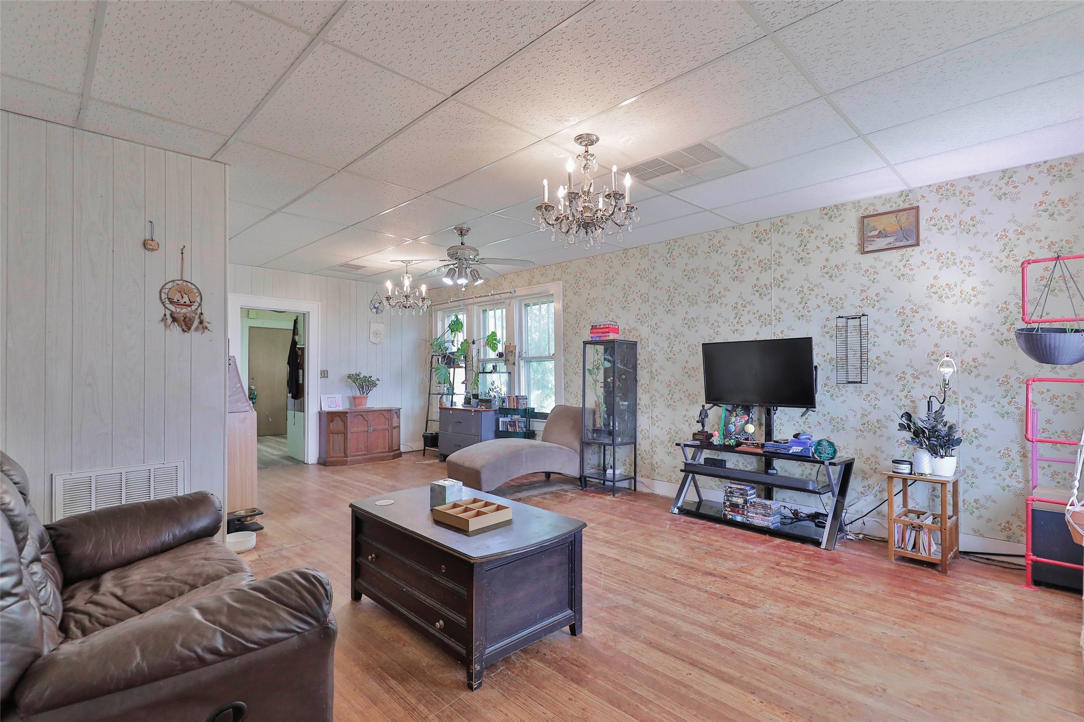 1814 Commercial Avenue Anson TX 79501