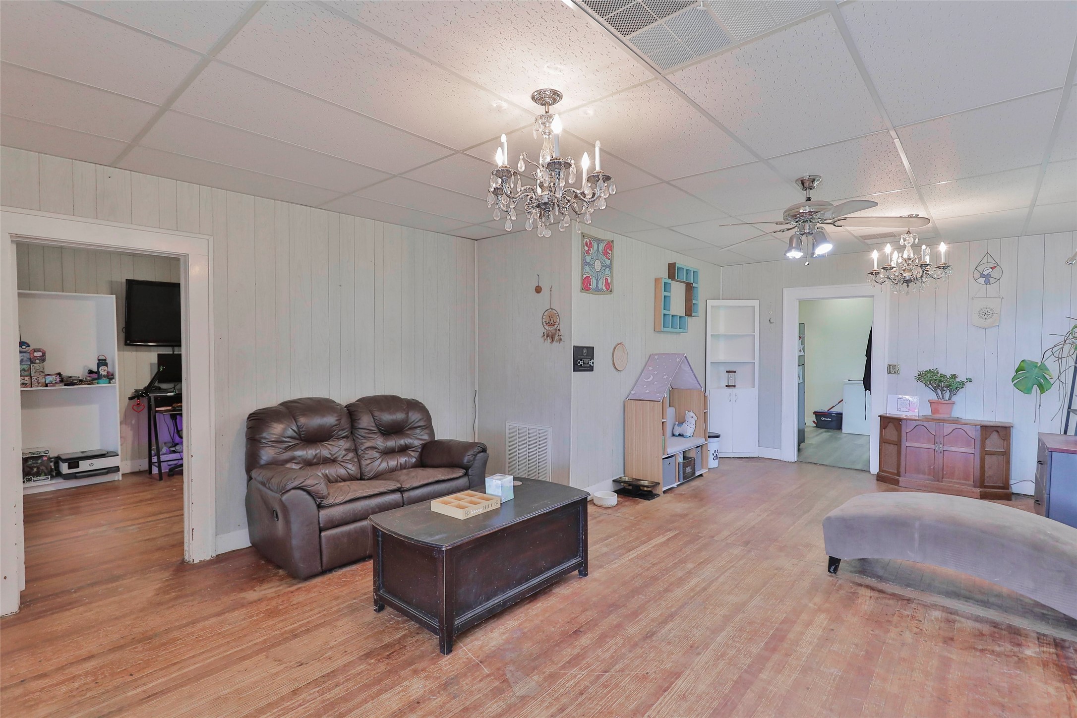 1814 Commercial Avenue Anson TX 79501