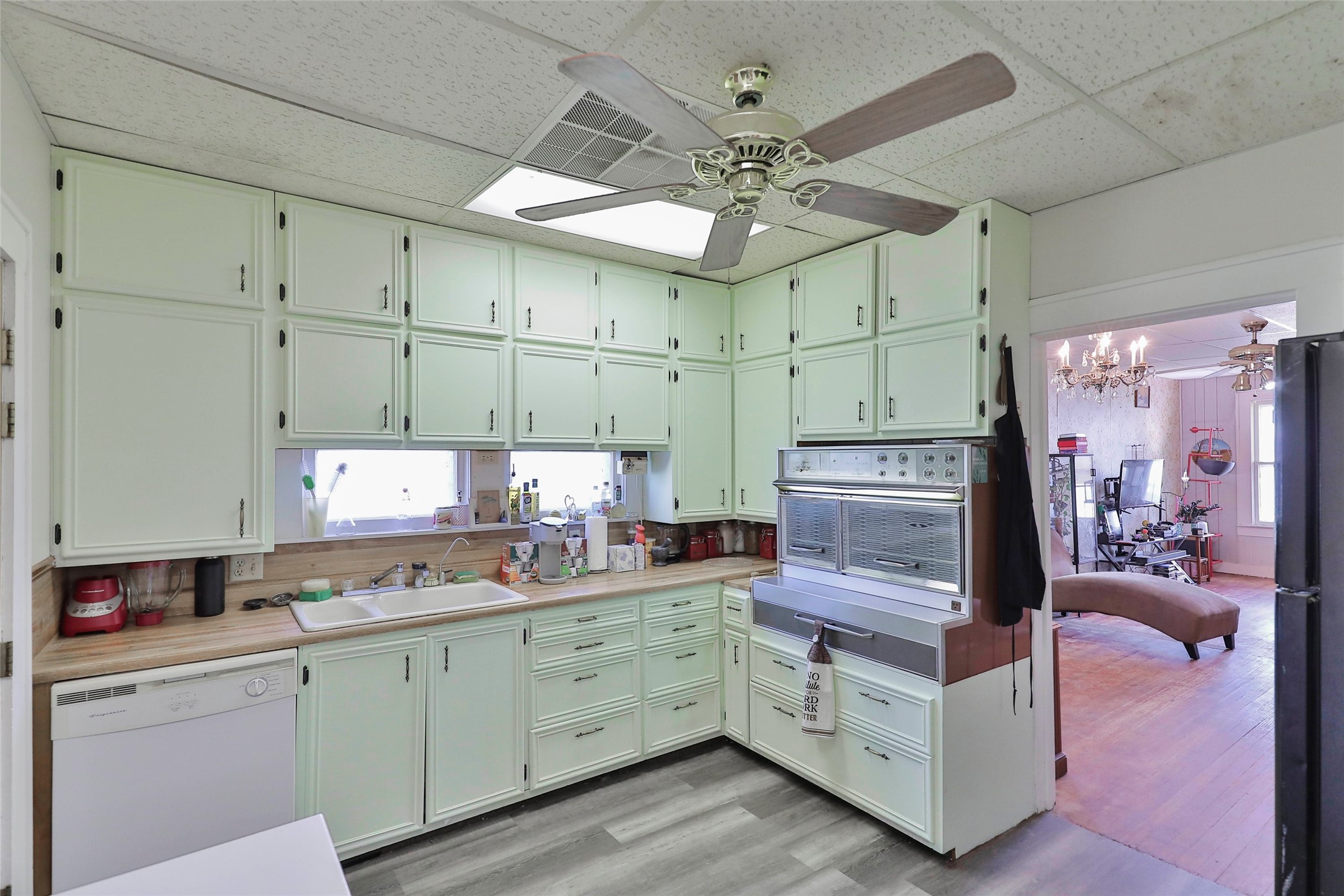 1814 Commercial Avenue Anson TX 79501