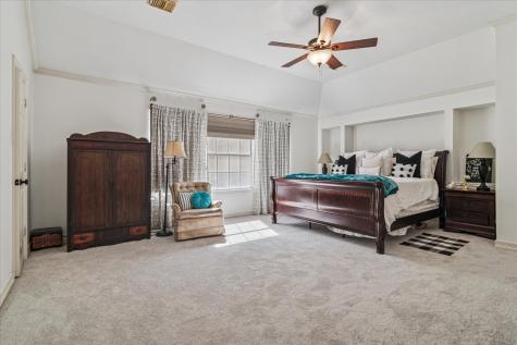 2200 Southern Oak Drive Irving TX 75063