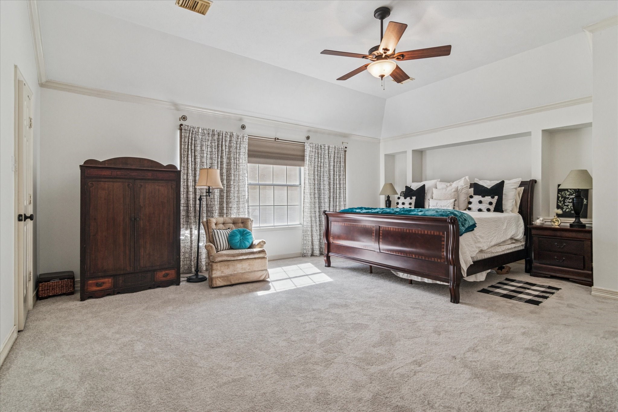 2200 Southern Oak Drive Irving TX 75063