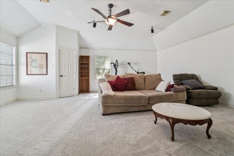 2200 Southern Oak Drive Irving TX 75063