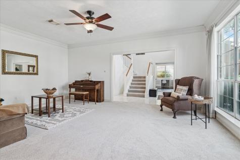 2200 Southern Oak Drive Irving TX 75063