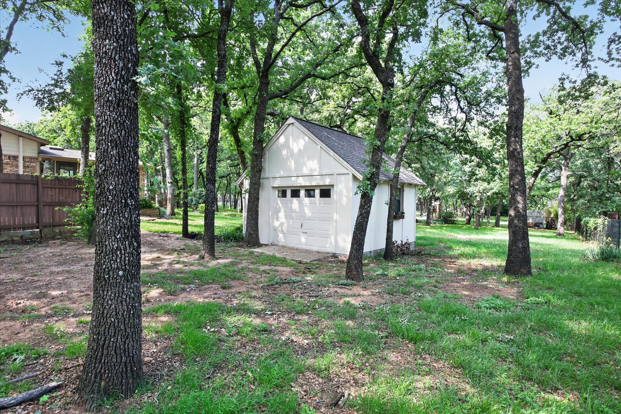 1607 N Main Street Euless TX 76039