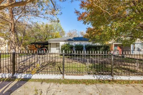 8741 Woodcastle Drive Dallas TX 75217