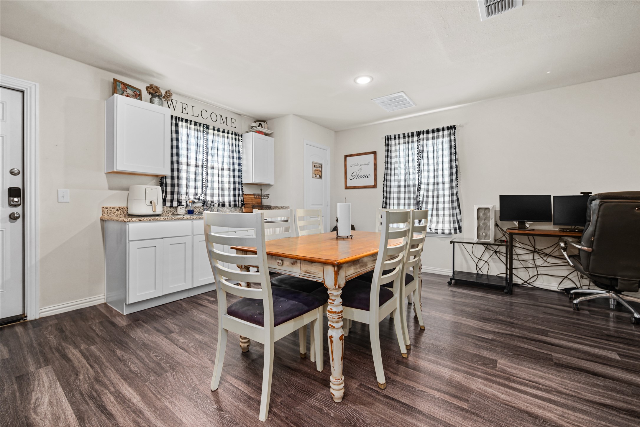 452 Bobbie Street Mabank TX 75147
