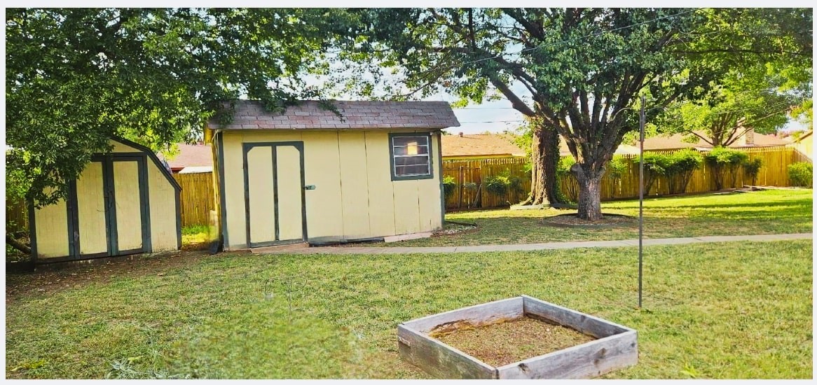 6205 Sunnybrook Drive Watauga TX 76148