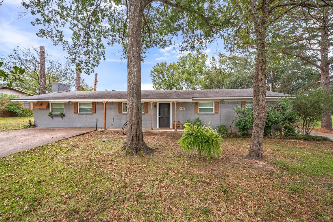 1412 Center Street Grand Saline TX 75140
