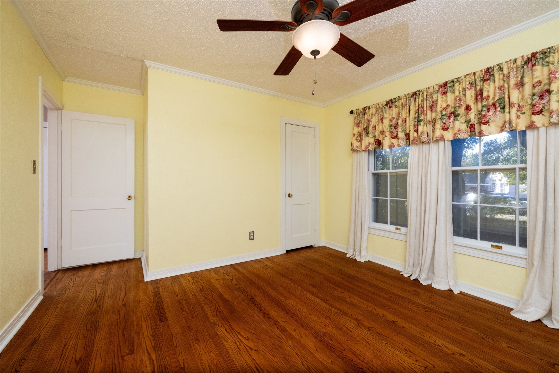 4129 Donnelly Avenue Fort Worth TX 76107