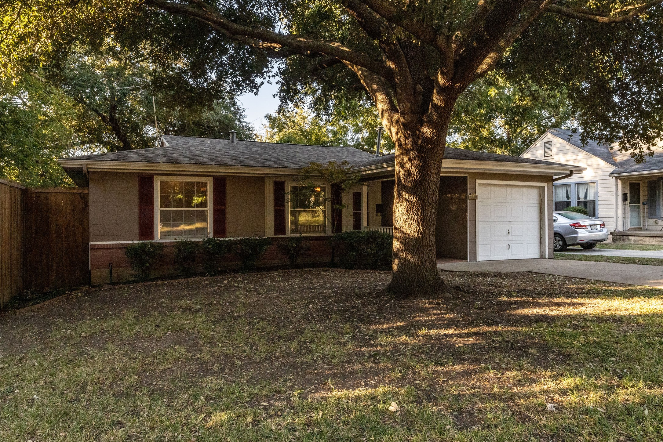 4129 Donnelly Avenue Fort Worth TX 76107