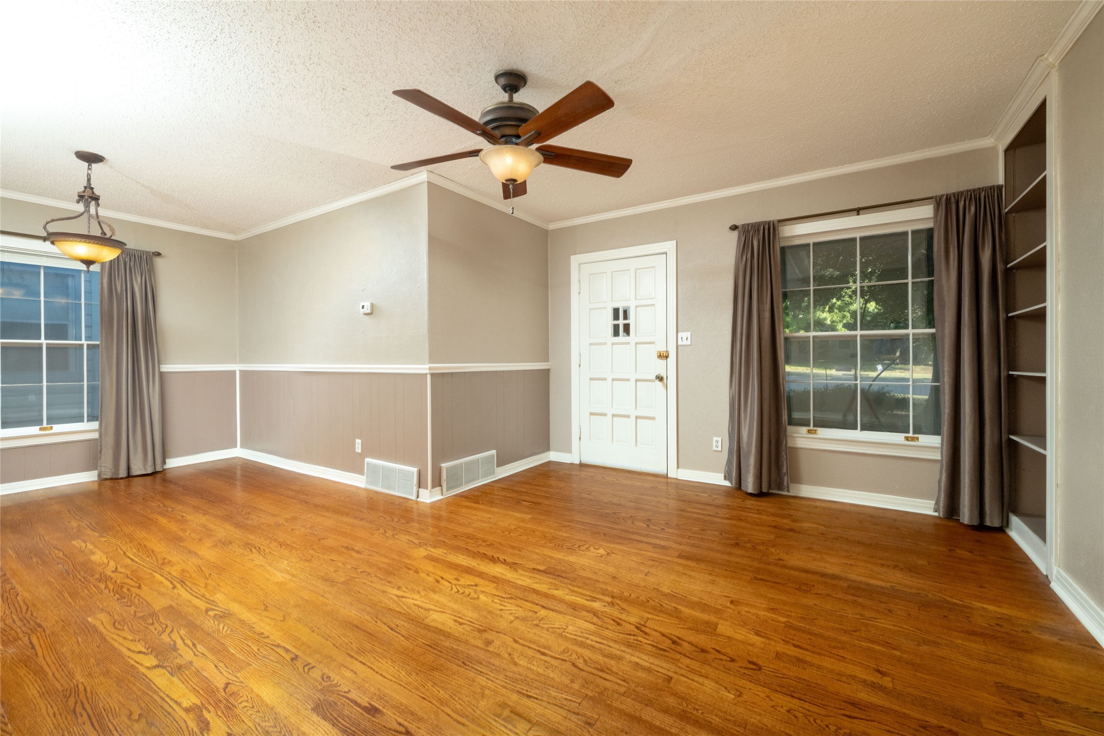 4129 Donnelly Avenue Fort Worth TX 76107