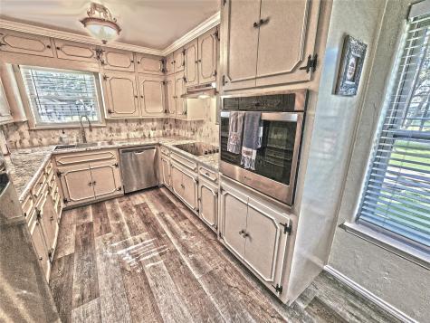 542 Wildewood Drive Chandler TX 75758