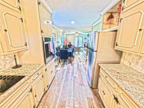 542 Wildewood Drive Chandler TX 75758