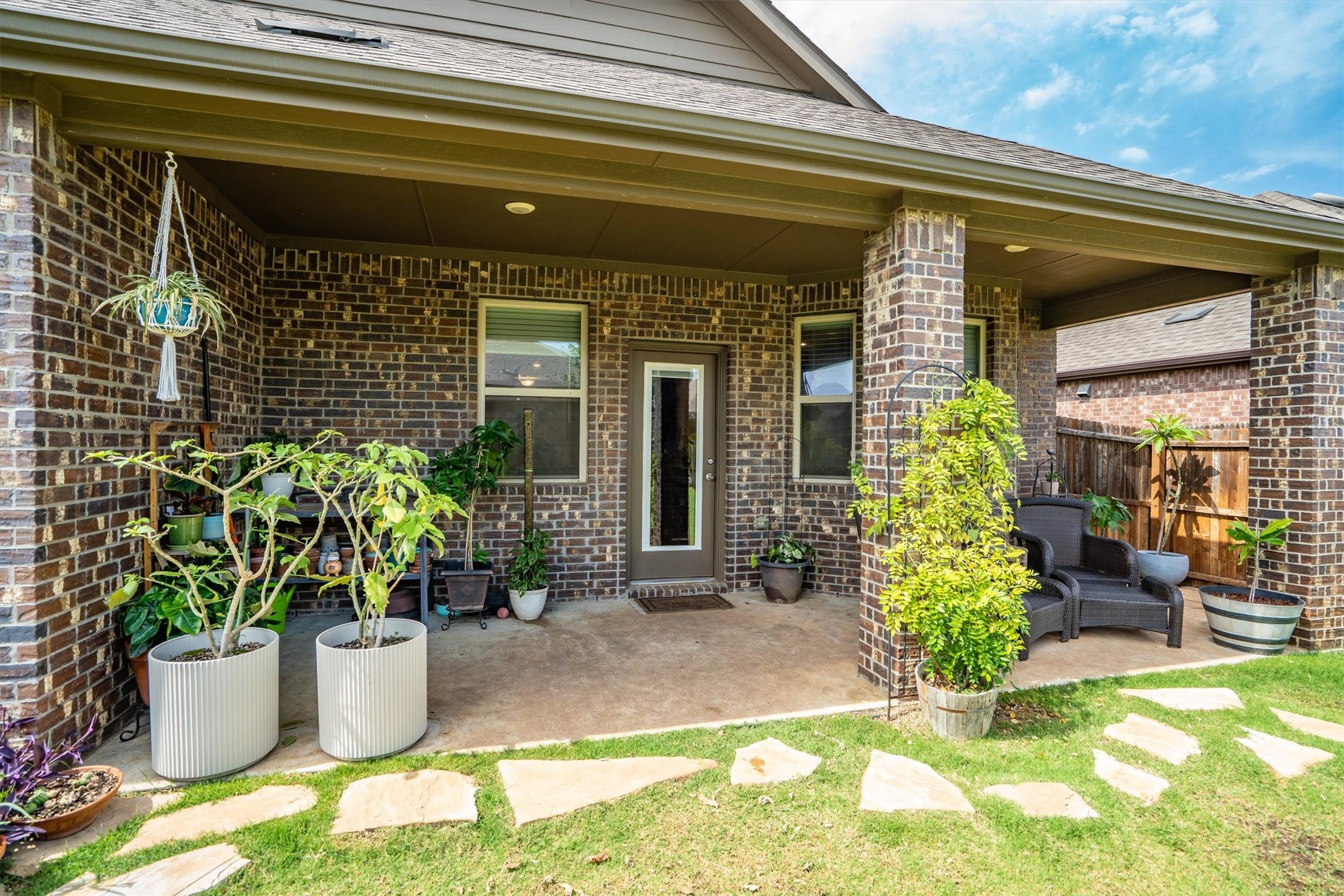 11204 Glover Lane Aubrey TX 76227