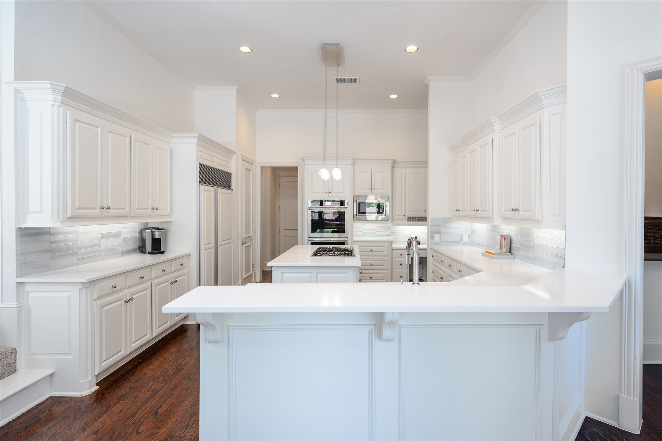 6631 Meadow Road Dallas TX 75230