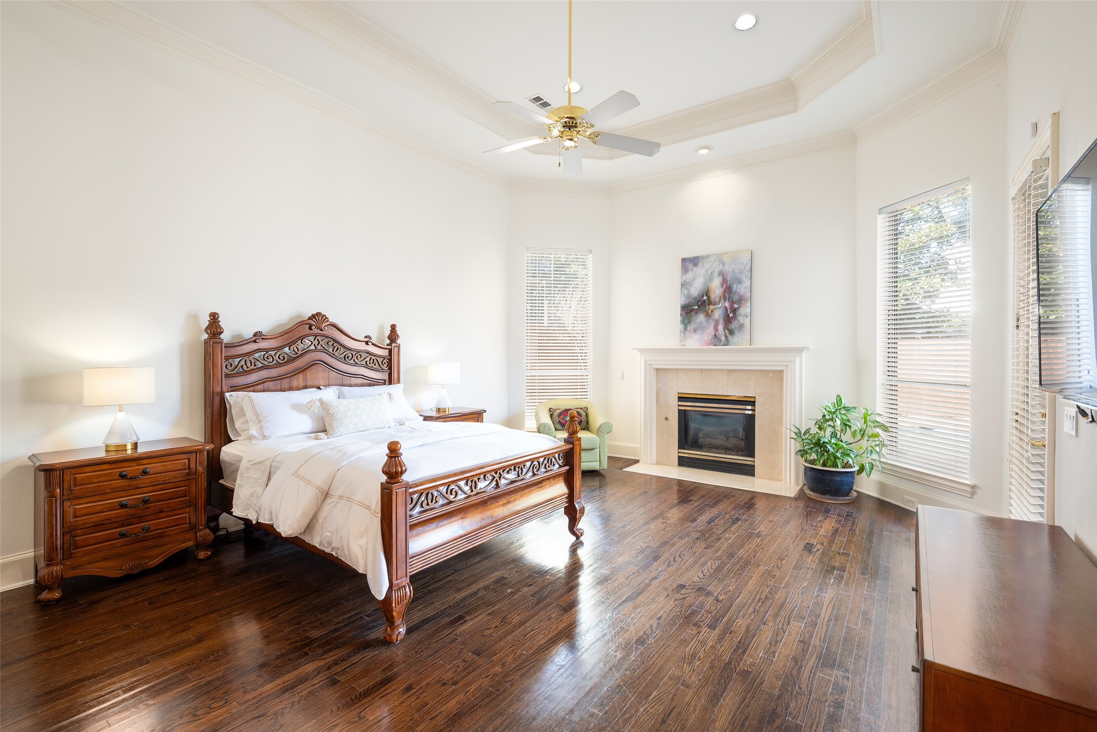 6631 Meadow Road Dallas TX 75230