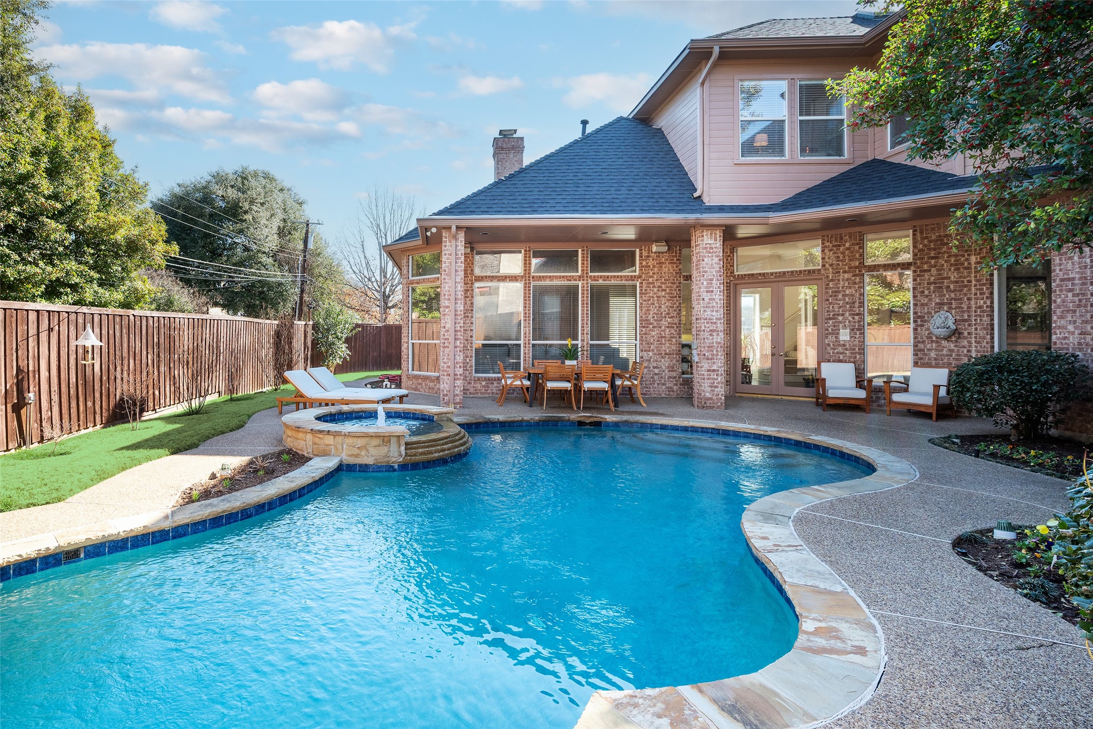 6631 Meadow Road Dallas TX 75230