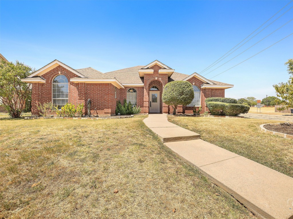 5225 Tartan Circle Denton TX 76208