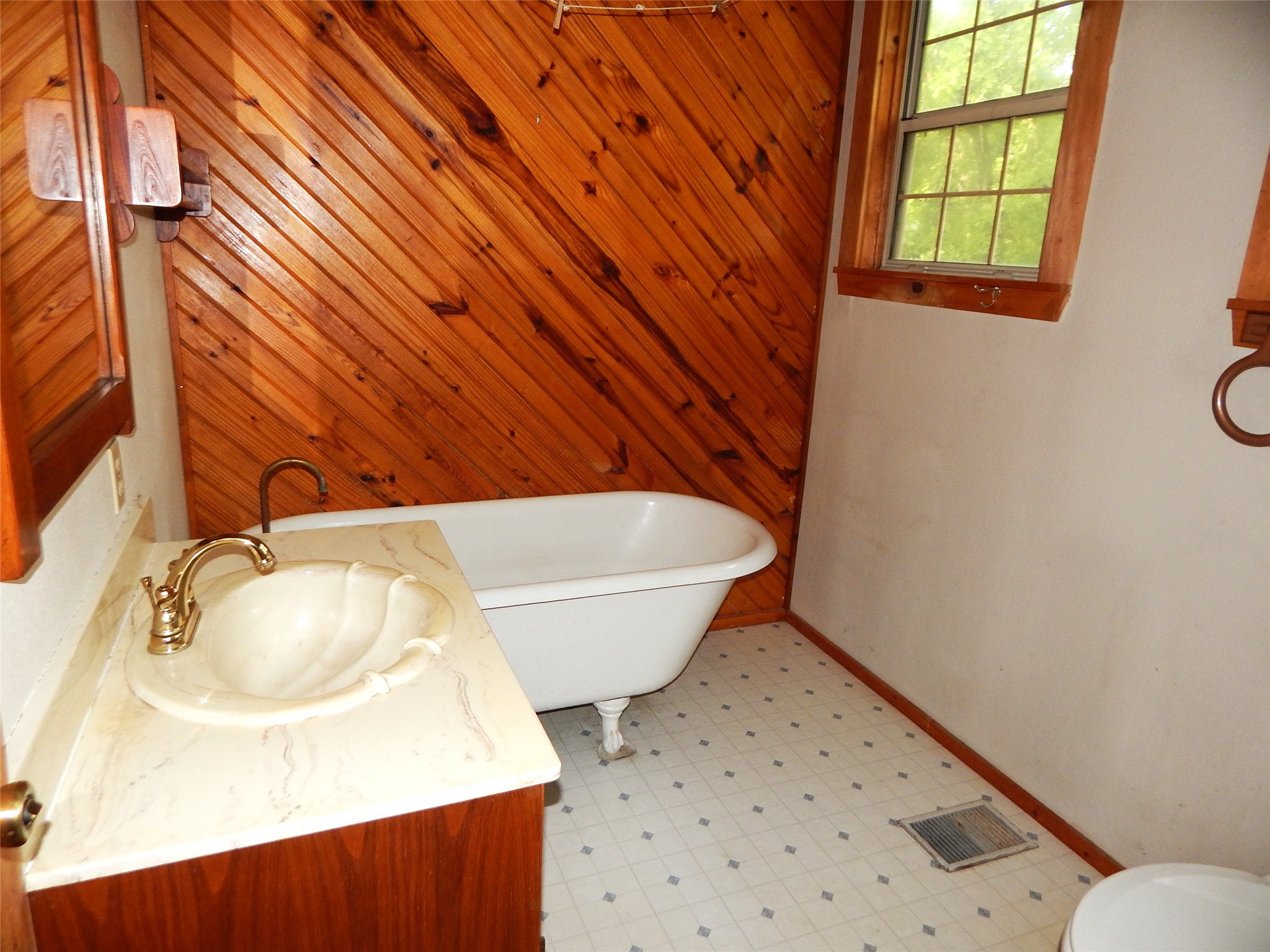 261 Pr 8572 Winnsboro TX 75494