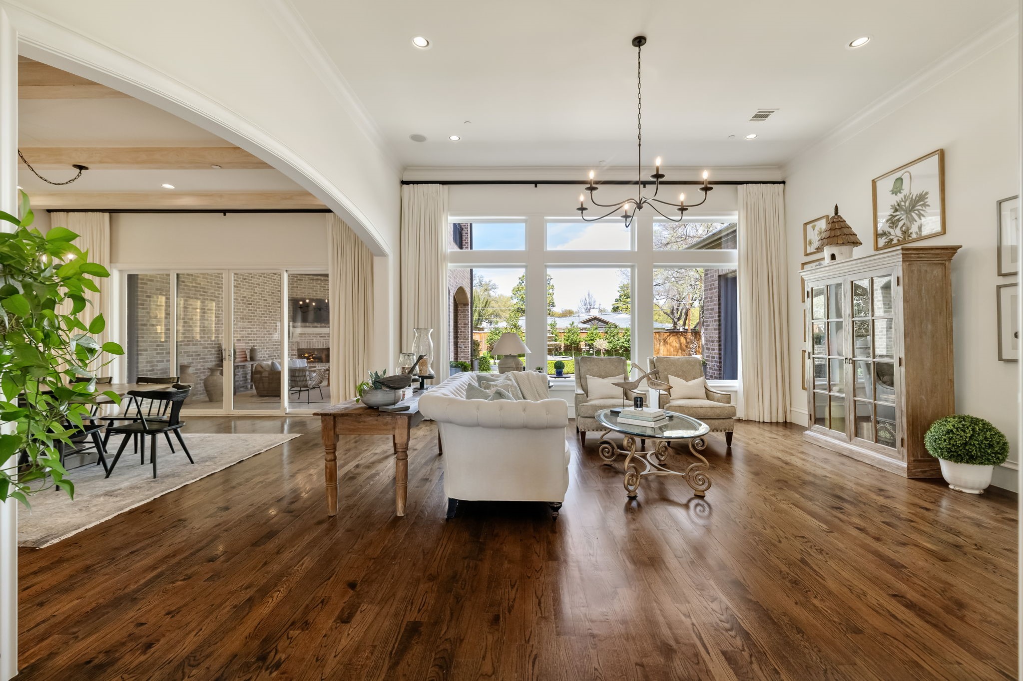 4719 Forest Lane Dallas TX 75244