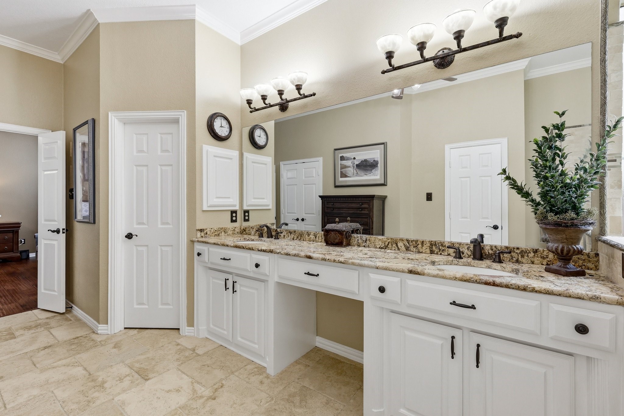 8404 Bridge Street North Richland Hills TX 76180