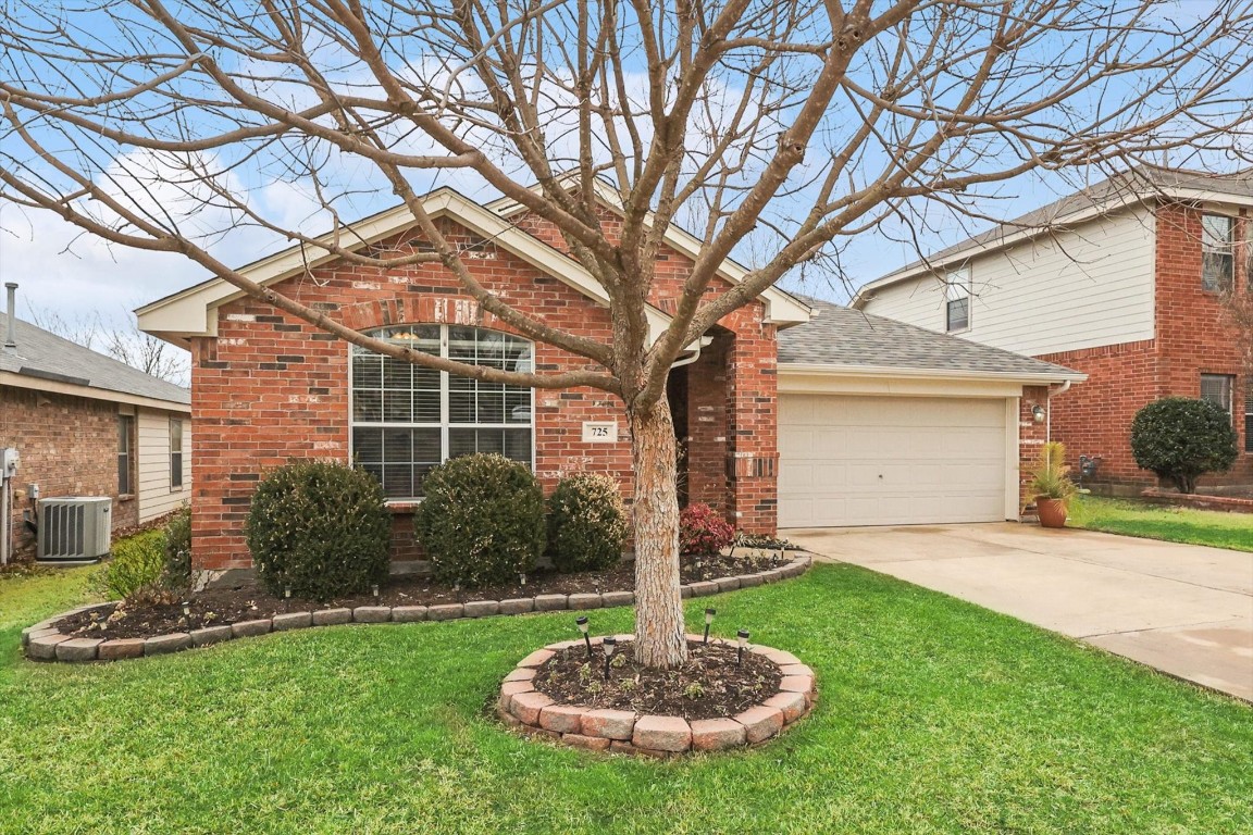 725 Chalk Knoll Road Fort Worth TX 76108